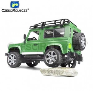 SAMOCHÓD TERENOWY LAND ROVER DEFENDER 02590 BRUDER